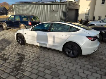 TESLA Model 3 RWD Modell 2023