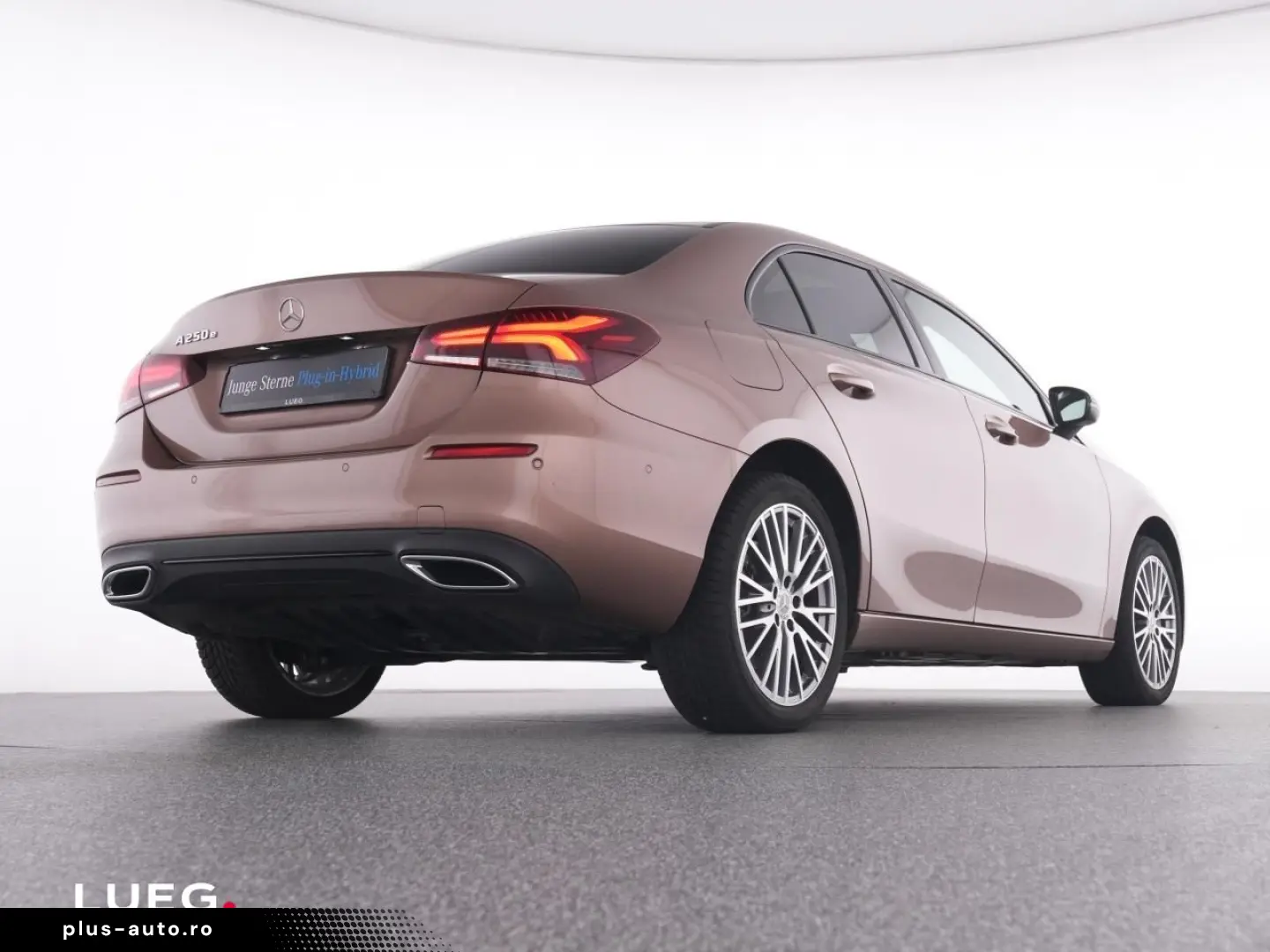 MERCEDES-BENZ A 250 e Lim Progressive MBUX LED Pano &hellip;