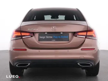 MERCEDES-BENZ A 250 e Lim Progressive MBUX LED Pano &hellip;