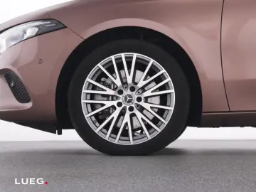 MERCEDES-BENZ A 250 e Lim Progressive MBUX LED Pano &hellip;