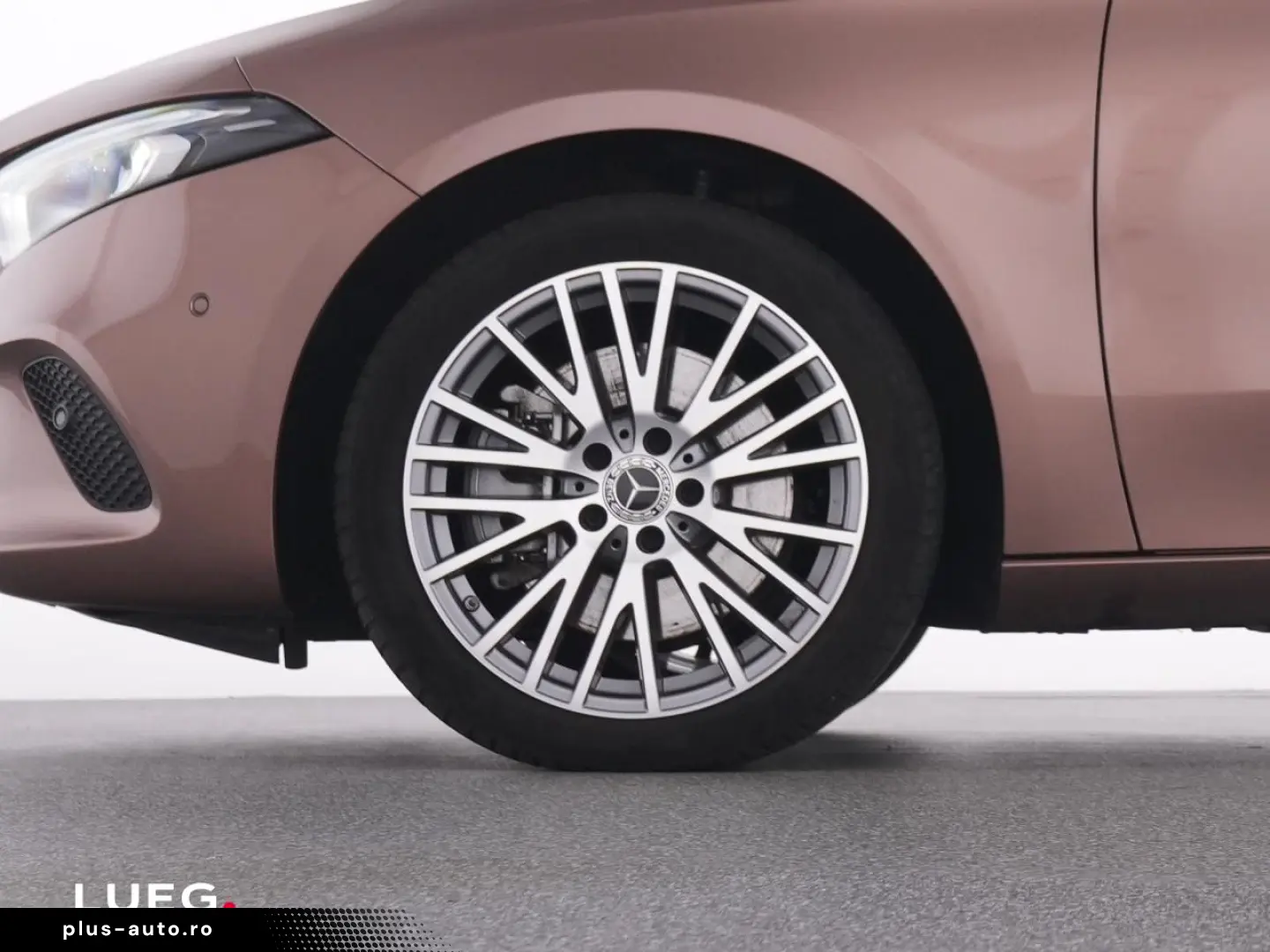 MERCEDES-BENZ A 250 e Lim Progressive MBUX LED Pano &hellip;