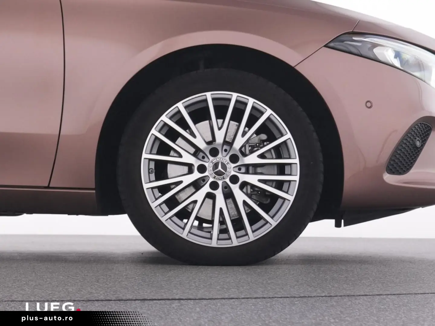 MERCEDES-BENZ A 250 e Lim Progressive MBUX LED Pano &hellip;