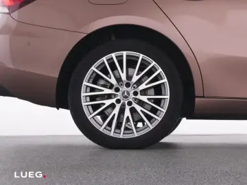 MERCEDES-BENZ A 250 e Lim Progressive MBUX LED Pano &hellip;