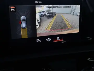 MERCEDES-BENZ A 250 e PANO DISTRONIC MEMORY CARPLAY MBUX 17