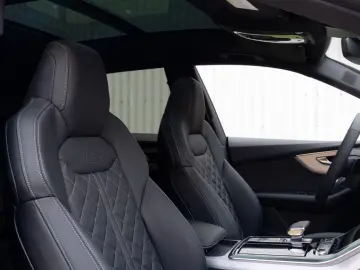 Audi Q8 50 TDI SLINE. MATRIX. LUFT. PANO