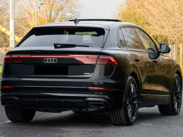 Audi Q8 50 TDI SLINE. MATRIX. LUFT. PANO