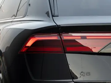 Audi Q8 50 TDI SLINE. MATRIX. LUFT. PANO