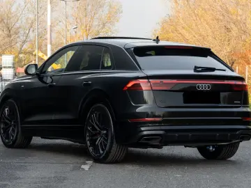 Audi Q8 50 TDI SLINE. MATRIX. LUFT. PANO
