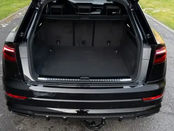 Audi Q8 50 TDI SLINE. MATRIX. LUFT. PANO