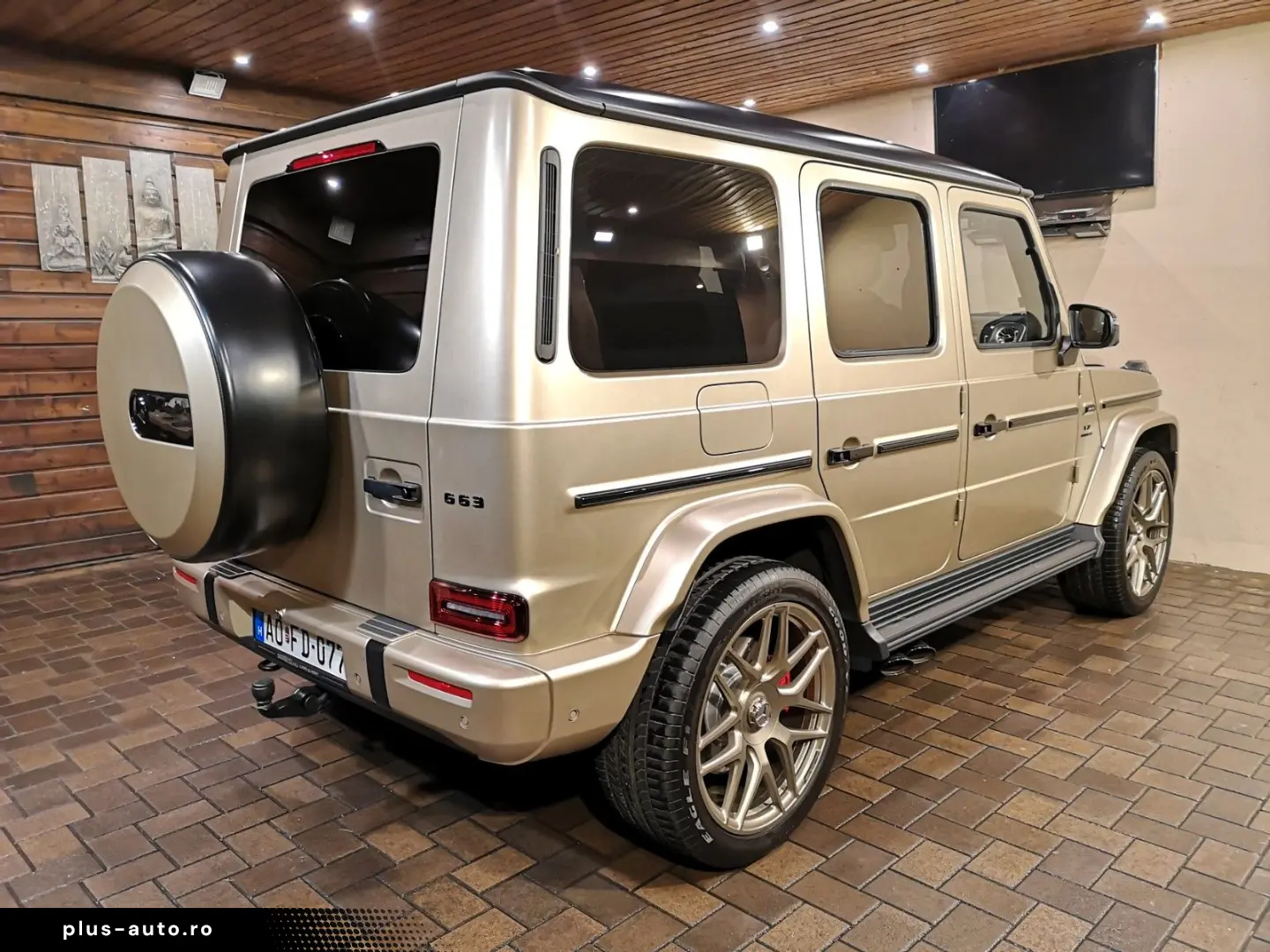 MERCEDES-BENZ G 63 AMG