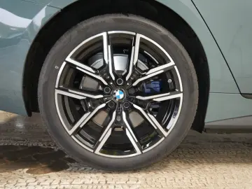 BMW i4 Gran Coupe 40 xDrive M Sport ACC LRHZ SHZ KZU