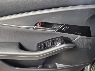 MAZDA CX-30 PLUS E-SKYACTIVE HYBRID150CP AT6 2021