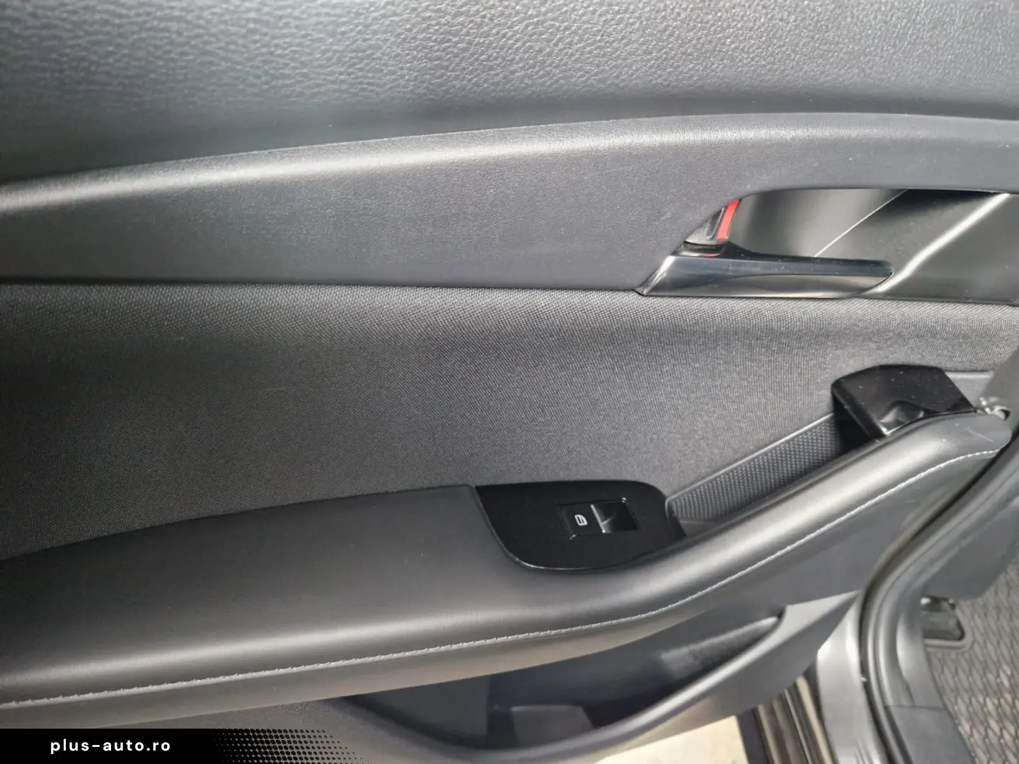 MAZDA CX-30 PLUS E-SKYACTIVE HYBRID150CP AT6 2021