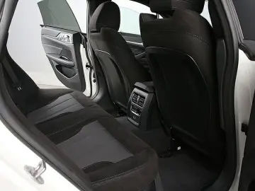 BMW i4 xDrive40 Gran Coupé M Sportpaket AHK LED ACC