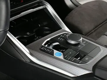 BMW i4 xDrive40 Gran Coupé M Sportpaket AHK LED ACC