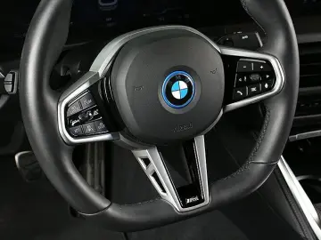 BMW i4 xDrive40 Gran Coupé M Sportpaket AHK LED ACC