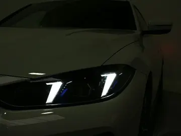 BMW i4 xDrive40 Gran Coupé M Sportpaket AHK LED ACC