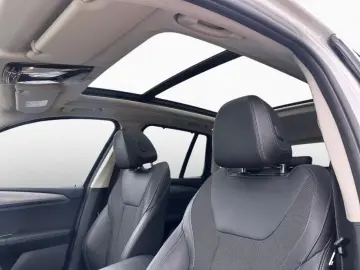 BMW X3 xDriv 30i xLine LC  HUD HIFI DAB