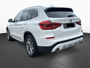 BMW X3 xDriv 30i xLine LC  HUD HIFI DAB