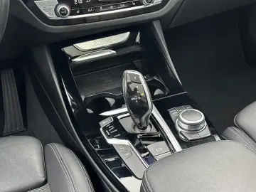 BMW X3 xDriv 30i xLine LC  HUD HIFI DAB
