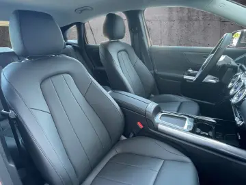 MERCEDES-BENZ GLA 220 d 4M MOPF PROGRESSIVE 360 DIST&hellip;