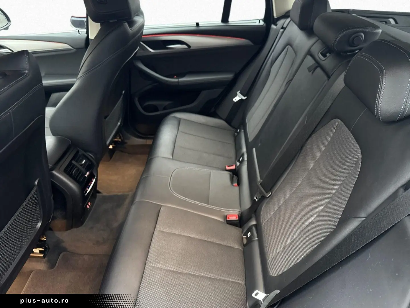 BMW X3 xDrive30i Innov HuD Pano HiFi KomfortZ. HDC