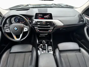 BMW X3 xDrive30i Innov HuD Pano HiFi KomfortZ. HDC