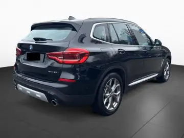 BMW X3 xDrive30i Innov HuD Pano HiFi KomfortZ. HDC