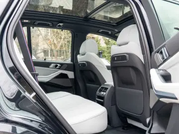 BMW X5 30d M SPORT.PANO.DR.ASS.360 .LED.HUD.AHK.22