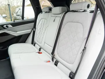 BMW X5 30d M SPORT.PANO.DR.ASS.360 .LED.HUD.AHK.22