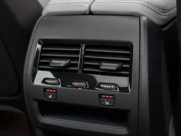 BMW X5 30d M SPORT.PANO.DR.ASS.360 .LED.HUD.AHK.22