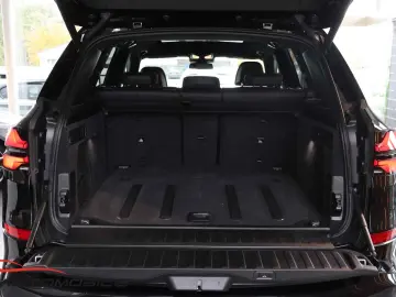 BMW X5 30 d xDrive M Sportpaket  AHK LED  Sky Panor