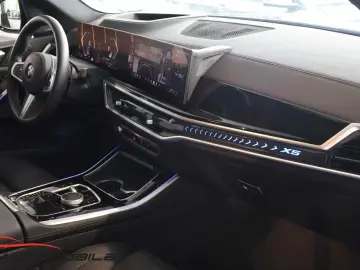 BMW X5 30 d xDrive M Sportpaket  AHK LED  Sky Panor