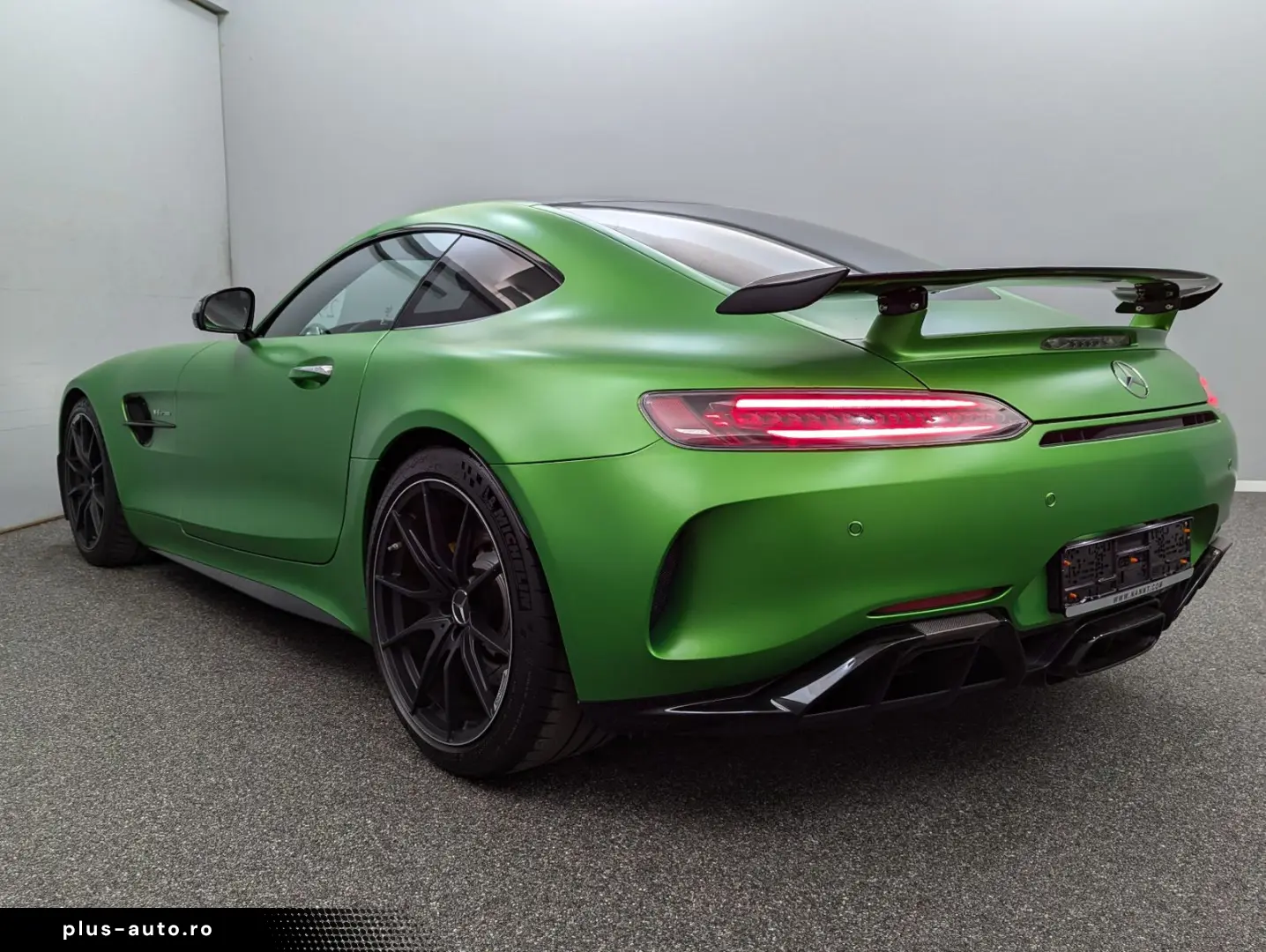 MERCEDES-BENZ AMG GT R  GREEN HELL 1.HD U-FREI BURM HE TOP