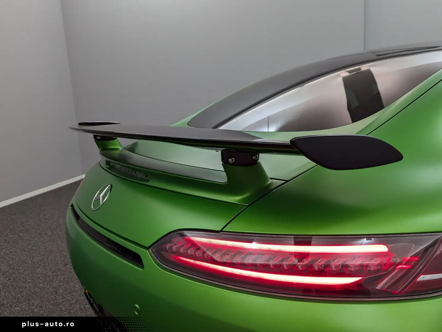 MERCEDES-BENZ AMG GT R  GREEN HELL 1.HD U-FREI BURM HE TOP