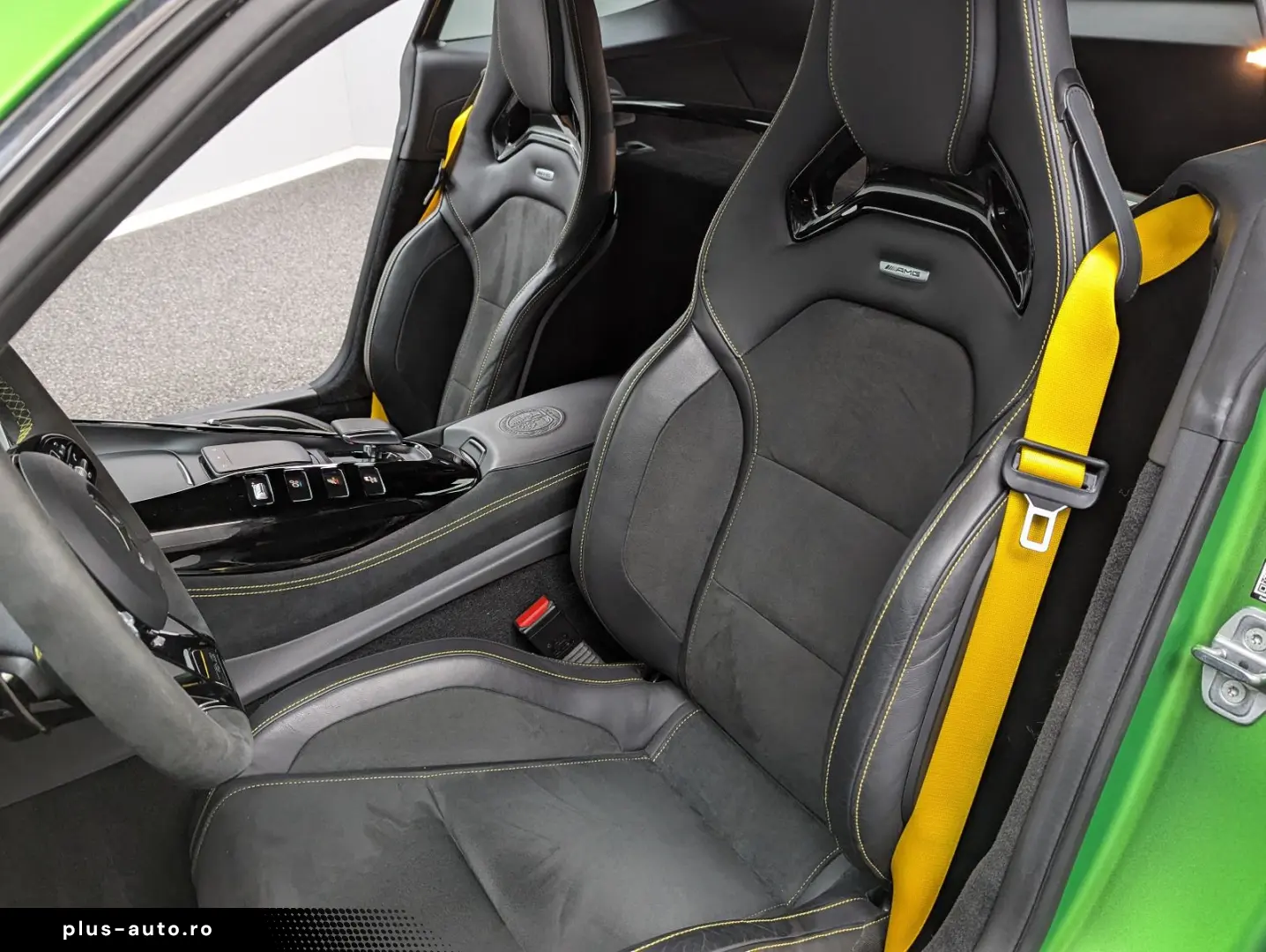 MERCEDES-BENZ AMG GT R  GREEN HELL 1.HD U-FREI BURM HE TOP