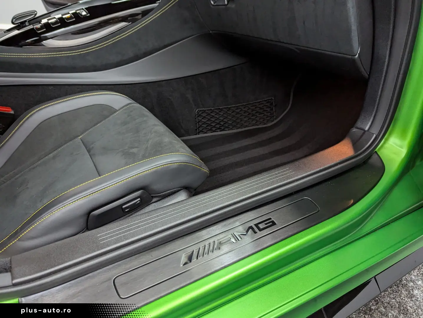 MERCEDES-BENZ AMG GT R  GREEN HELL 1.HD U-FREI BURM HE TOP
