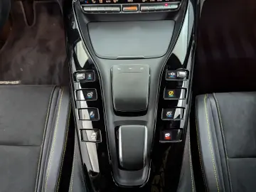 MERCEDES-BENZ AMG GT R  GREEN HELL 1.HD U-FREI BURM HE TOP