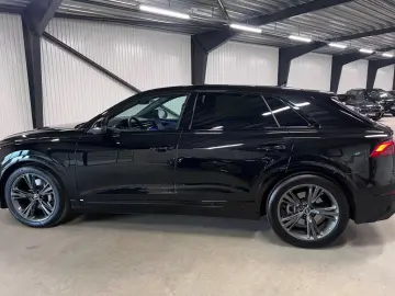 Audi Q8 50 TDI quattro S-Line AHK
