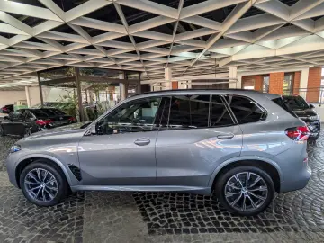 BMW X5 40 d xDrive M-SPORT MATRIX H&K VOLL UPE 113T€