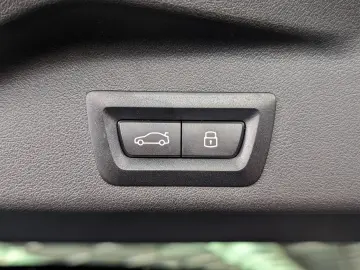 BMW X5 40 d xDrive M-SPORT MATRIX H&K VOLL UPE 113T€