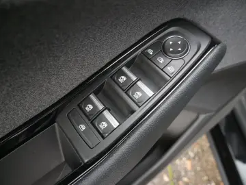 RENAULT Austral TCe 140 Equilibre SHZ KAMERA NAVI LED