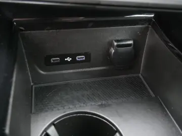 RENAULT Austral TCe 140 Equilibre SHZ KAMERA NAVI LED