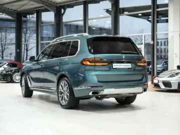 BMW X7 xDrive 40 d  INDIVIDUAL PANO H K HUD 7-SITZER