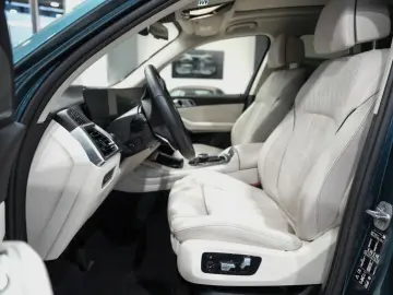 BMW X7 xDrive 40 d  INDIVIDUAL PANO H K HUD 7-SITZER