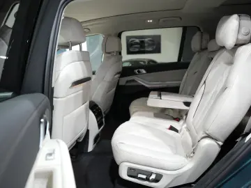 BMW X7 xDrive 40 d  INDIVIDUAL PANO H K HUD 7-SITZER