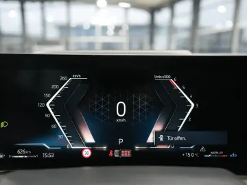 BMW X7 xDrive 40 d  INDIVIDUAL PANO H K HUD 7-SITZER