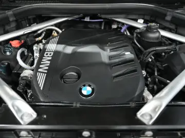 BMW X7 xDrive 40 d  INDIVIDUAL PANO H K HUD 7-SITZER