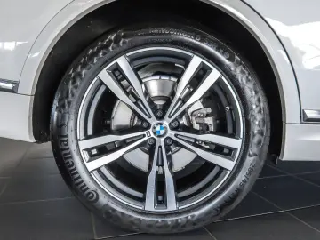 BMW X7 xDrive40d M Sport HUD PANO RFK NAVI LED DAB