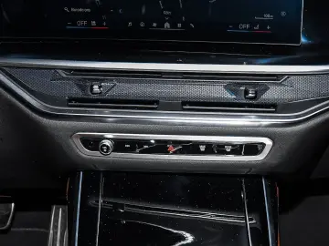 BMW X7 xDrive40d M Sport HUD PANO RFK NAVI LED DAB